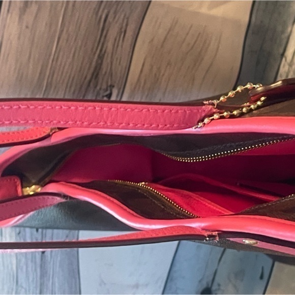 Coach ๐ฅ Signature City Zip Tote w/ matching wallet and checkbook holder ๐ฅ๐ฅ๐ฅ - Picture 7 of 16